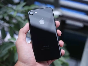 Cuối năm, iPhone 7 cũ giảm giá cực mạnh