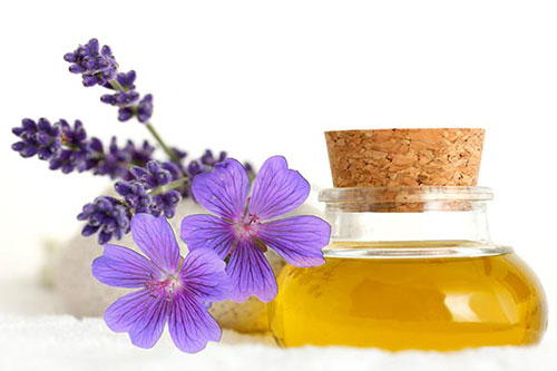 Công dụng làm đẹp của 5 loại tinh dầu phổ biến