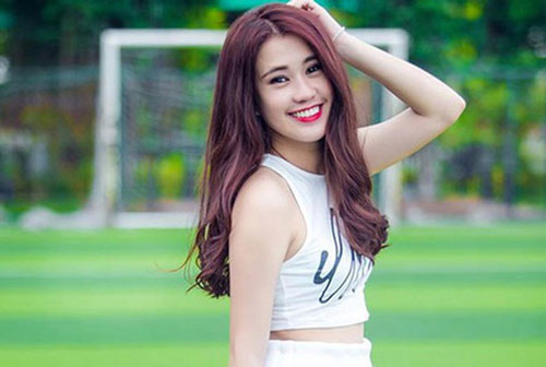 Chân dung hot girl xinh đẹp Việt được nhiều nam giới hứa nuôi