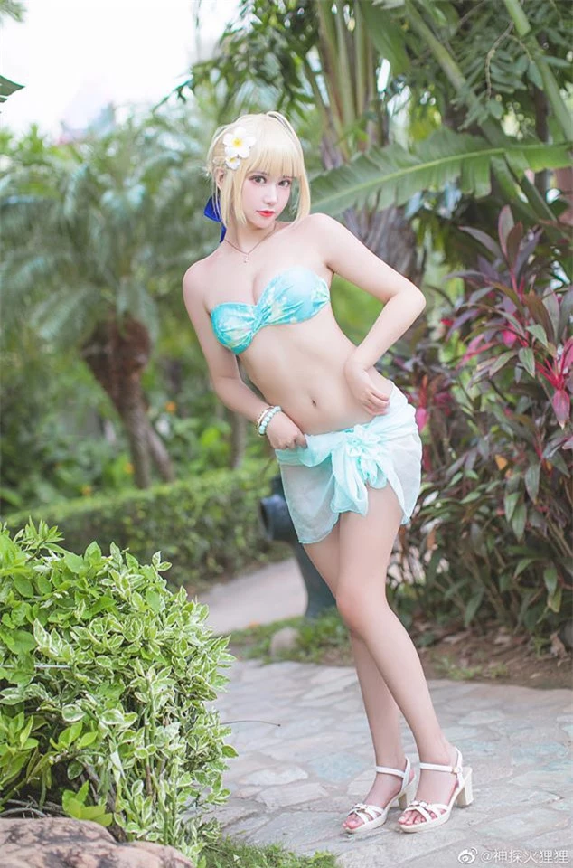 Ngắm nàng Saber xinh đẹp trong Fate/Stay Night diện bikini xanh ngọc tôn lên nước da trắng ngần - Ảnh 7.