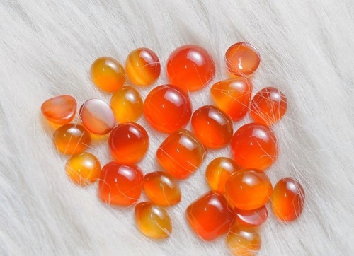 Sự nghiệp lên 'vù vù' khi đặt 5 loại đá phong thủy này trên bàn