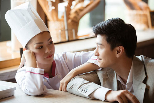 “Mẹ đơn thân” Dương Cẩm Lynh nói về trai trẻ Huỳnh Anh: “Lệch tuổi cũng chẳng sao”