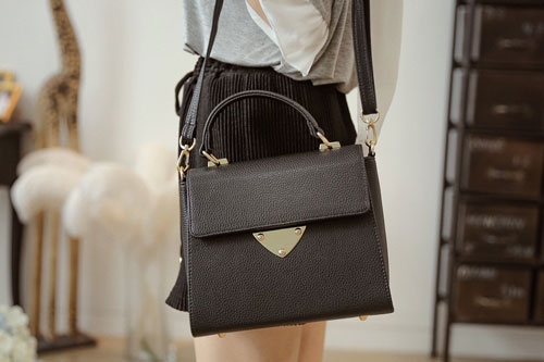 Lỗi thời trang khiến bạn 'già' hơn cả 10 tuổi