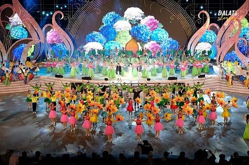 Học sinh Đà Lạt được nghỉ học để khai mạc Festival Hoa