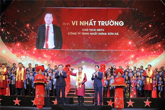 Chân dung 10 doanh nhân Sao Đỏ 2019 9