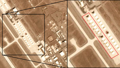 Ảnh vệ tinh tiết lộ 12 máy bay lạ tại căn cứ tuyệt mật của Mỹ