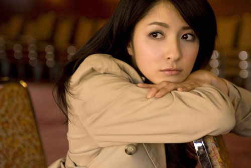 Hồi hộp bước vào nhà hàng mà anh hàng xóm hẹn trước, tôi cứ nghĩ mình sẽ có một bữa tối lãng mạn cho tới khi bắt gặp cảnh tượng thót tim trước mặt