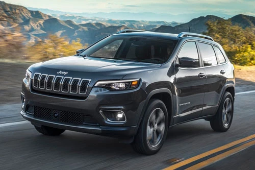 3. Jeep (mức độ mất giá trung bình của các mẫu xe sau 5 năm sử dụng: 46,3%).