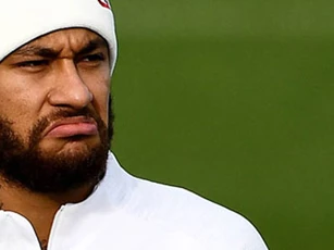 Neymar lần đầu mất giá trên thị trường chuyển nhượng
