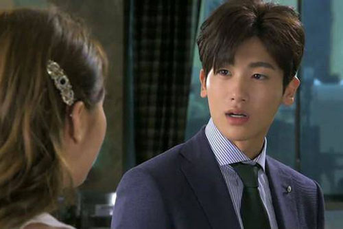 Chồng ngoại tình khóc thét trước màn "hiện nguyên hình" của vợ