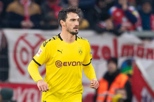 8. Mats Hummels (Borussia Dortmund).