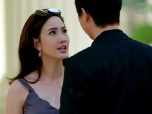 Nghe chồng nói: "Giá cô bằng được 1 nửa vợ nhà người ta thì tôi đã đẹp mặt", vợ lẳng lặng làm vài việc cỏn con mà chồng xin thua vội