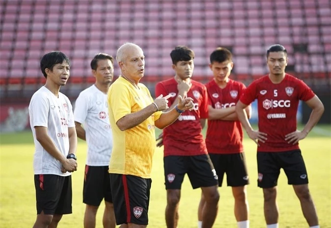 Mùa trước Muangthong xếp thứ năm ở Thai-League. Đoàn quân của HLV Alexandre Gama quyết tâm sẽ vô địch mùa bóng 2020. Thai-League khởi tranh từ ngày 14/2.