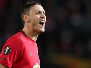 Atletico sẵn sàng giải cứu Matic khỏi M.U