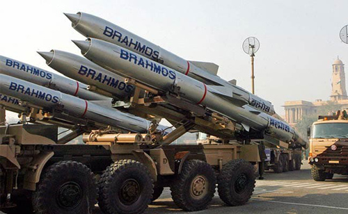 &quot;H&#xE0;ng x&#xF3;m&quot; c&#x1EE7;a Vi&#x1EC7;t Nam &#x1EA5;n &#x111;&#x1ECB;nh th&#x1EDD;i &#x111;i&#x1EC3;m nh&#x1EAD;n t&#xEA;n l&#x1EED;a BrahMos c&#x1EF1;c x&#x1ECB;n