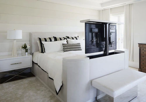 Những căn phòng ngủ được thiết kế theo gam màu đen - trắng luôn là một lựa chọn an toàn với nhiều gia đình.