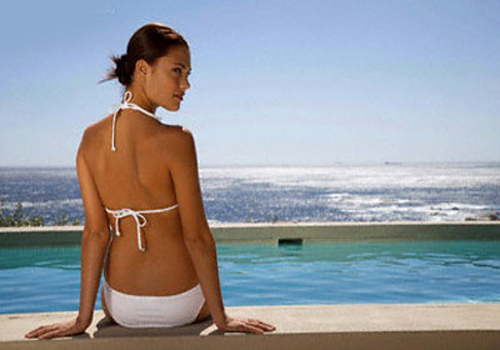 Đàn ông “soi” gì khi phụ nữ mặc bikini?