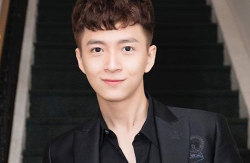 Bị đồn đoán có bạn gái mới, Ngô Kiến Huy đích thân lên tiếng và tiết lộ đã có “vợ” vô cùng đặc biệt