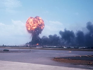 Hình ảnh khủng khiếp vụ nổ kho bom Mỹ ở Đà Nẵng 1969