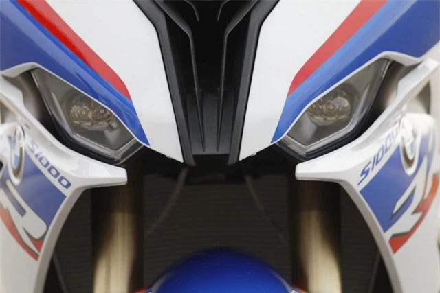 Chi tiết mô tô BMW S 1000 RR hoàn toàn mới vừa ra mắt - Ảnh 3.