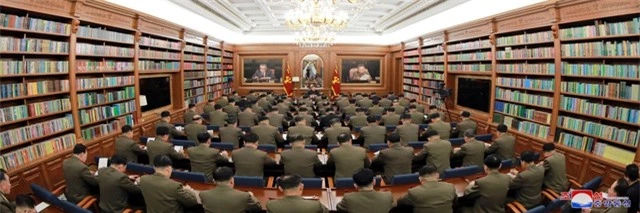 Ông Kim Jong-un chủ trì hội nghị quân sự giữa lúc căng thẳng với Mỹ - 5