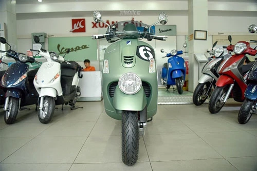 Vespa Sei Giori 199 triệu