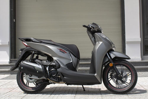 Loạt xe tay ga cao cấp giá vài trăm triệu ở Việt Nam