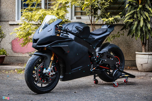 Aprilia RSV4 độ theo phong cách MotoGP tốn 400 triệu