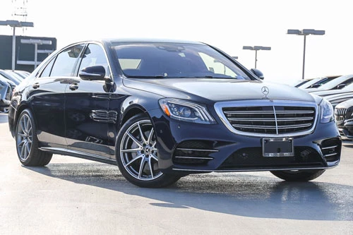 1. Mercedes-Benz S 450 2019 (giá khởi điểm của phiên bản V6: 91.250 USD, công suất tối đa: 362 mã lực, điểm tổng thể: 9,1/10).