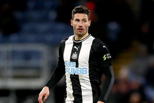 Hậu vệ: Fabian Schar (Newcastle).