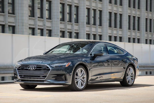 9. Audi A7 Premium 2019 (giá khởi điểm của phiên bản V6: 68.000 USD, công suất tối đa: 335 mã lực, điểm tổng thể: 8,4/10).