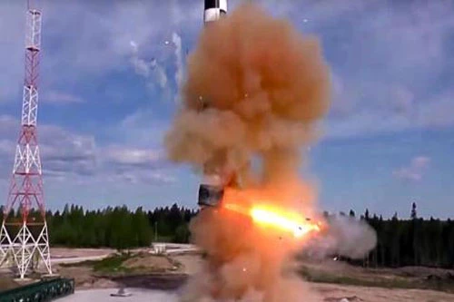 Nga phóng thử tên lửa Sarmat.