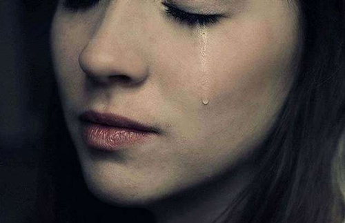 Vô tình gặp "sếp" của chồng trong bệnh viện, tôi chết điếng người khi bí mật của anh bị bại lộ trong đau khổ