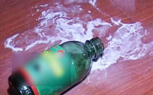 Đắk Nông: Chồng ép vợ uống thuốc diệt cỏ trước khi ra tòa ly hôn