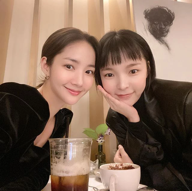 Park Min Young cùng Park Jin Joo 