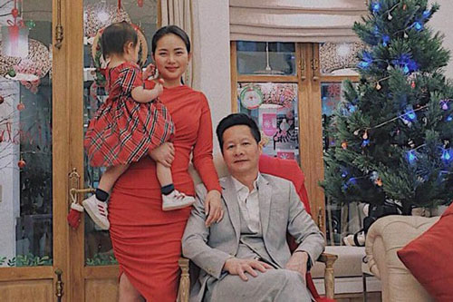 Con gái Phan Như Thảo ao ước quà Giáng sinh chẳng giống ai khiến mẹ hết hồn, bố đại gia phán câu càng bất ngờ