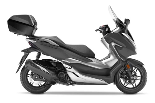 2. Honda Forza 300 Deluxe 2020 (giá: 7.185 USD).