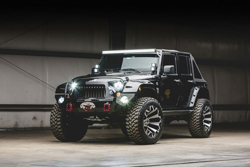 Jeep Wrangler hóa thành chiến binh trong vỏ bọc off-road