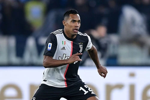 4. Alex Sandro (Juventus, ĐT Brazil).