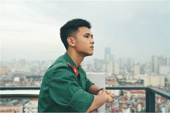 Ngắm hot boy trường quân sự, hội chị em sững sờ đòi... - Hình 7 Ngam hot boy truong quan su, hoi chi em sung so doi...-Hinh-7