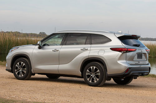 Chi tiết xe SUV cỡ trung ‘ăn khách’ nhất của Toyota, giá hơn 800 triệu đồng