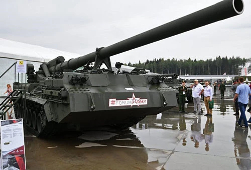 Phiên bản mới nhất của khẩu pháo tự hành 2S7 Pion (hay Peony - Hoa Mẫu Đơn trong tiếng Nga) hiện đang được quân đội Nga tiến hành thử nghiệm gấp rút. Nguồn ảnh: Sputnik.