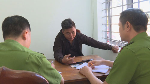 Đắk Lắk: Giả danh công an hình sự cưỡng đoạt tiền của con nghiện