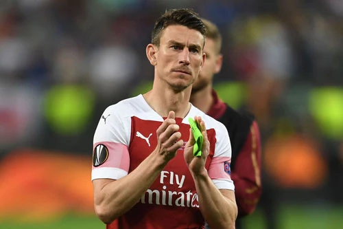 Trung vệ: Laurent Koscielny.