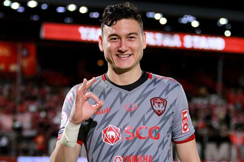 Văn Lâm hưởng lương đáng mơ ước ở Muangthong United, trở thành thủ môn đắt nhất lịch sử Thai League