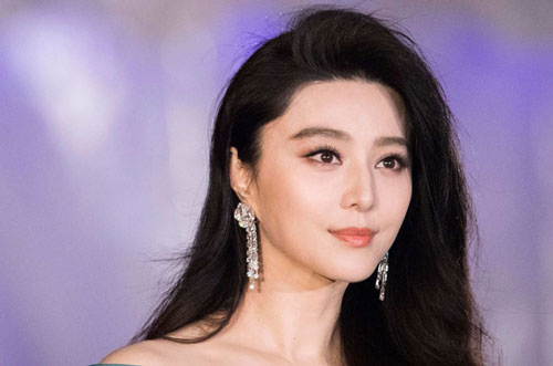 Rộ tin đồn Phạm Băng Băng đã kết hôn với một tỷ phú, thậm chí còn đang mang thai?