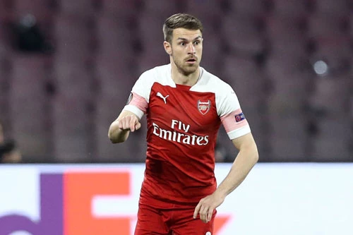 Tiền vệ: Aaron Ramsey.