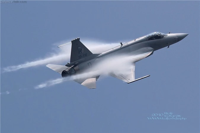 Trung Quoc ban tiem kich JF-17 Thunder cho Myanmar voi gia re khong tuong-Hinh-11