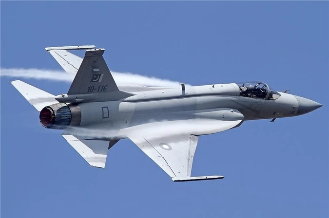 Trung Quoc ban tiem kich JF-17 Thunder cho Myanmar voi gia re khong tuong-Hinh-15