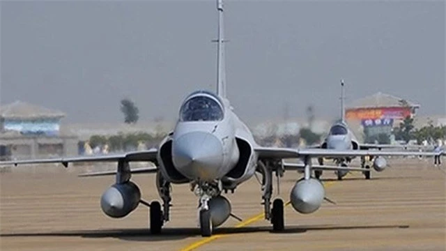 Trung Quoc ban tiem kich JF-17 Thunder cho Myanmar voi gia re khong tuong-Hinh-18